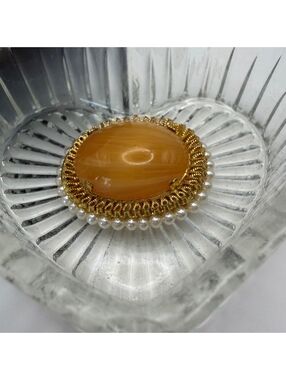 Vintage Made Austria Peach Art Glass Cabochon Faux Pearl Gold Tone Brooch